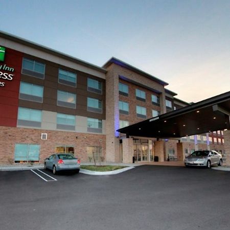 Holiday Inn Express & Suites - Detroit North - Roseville By Ihg Exterior foto